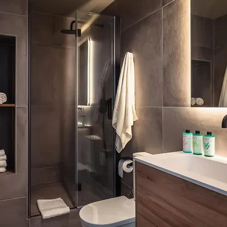 Lovely 6 Bedroom Flat In L'eixample Apartman Barcelona