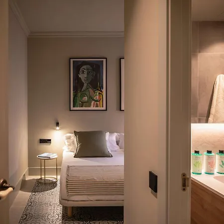 Apartment Lovely 6 Bedroom Flat In L'eixample Barcelona