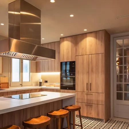 Apartman Lovely 6 Bedroom Flat In L'eixample *