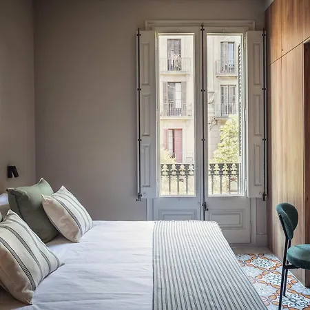 Lovely 6 Bedroom Flat In L'eixample Apartman