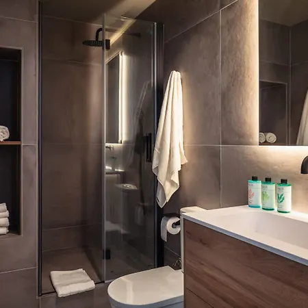 Apartman Lovely 6 Bedroom Flat In L'eixample Barcelona