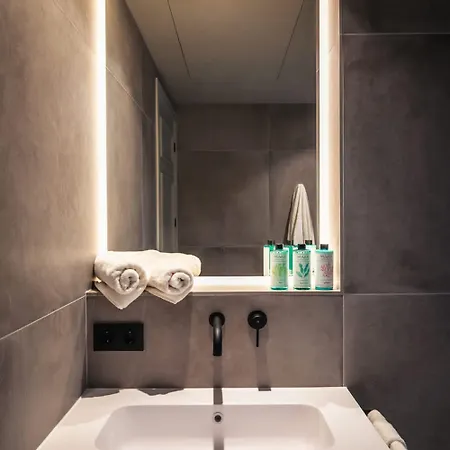 Lovely 6 Bedroom Flat In L'eixample Apartman