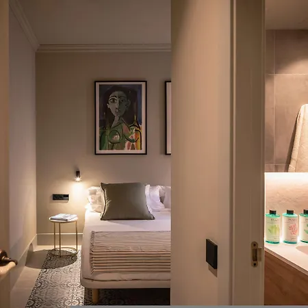 Lovely 6 Bedroom Flat In L'eixample *