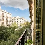 Apartament Lovely 6 Bedroom Flat In L'eixample Barcelona