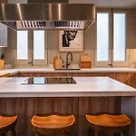 Lovely 6 Bedroom Flat In L'eixample Apartament Barcelona