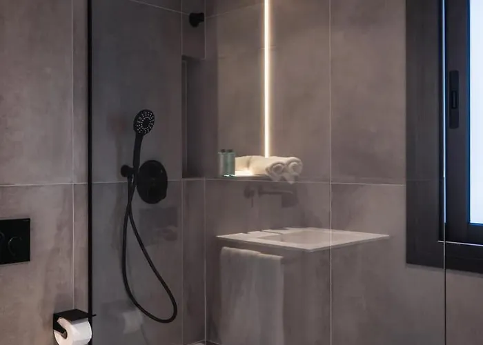 Appartement Lovely 6 Bedroom Flat In L'eixample Barcelona