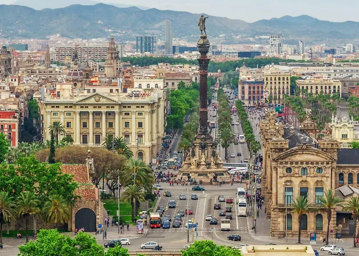 Lovely 6 Bedroom Flat In L'eixample *
