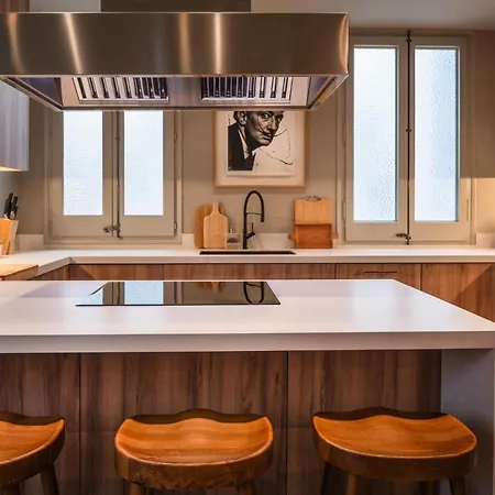 Lovely 6 Bedroom Flat In L'eixample Apartman Barcelona