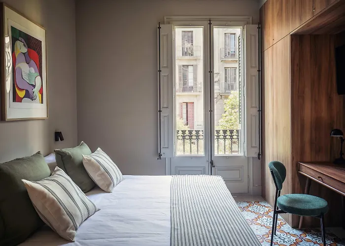 Lovely 6 Bedroom Flat In L'eixample
